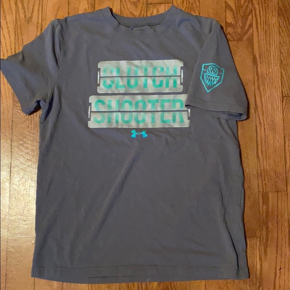Under Armour Youth Large Loose fit